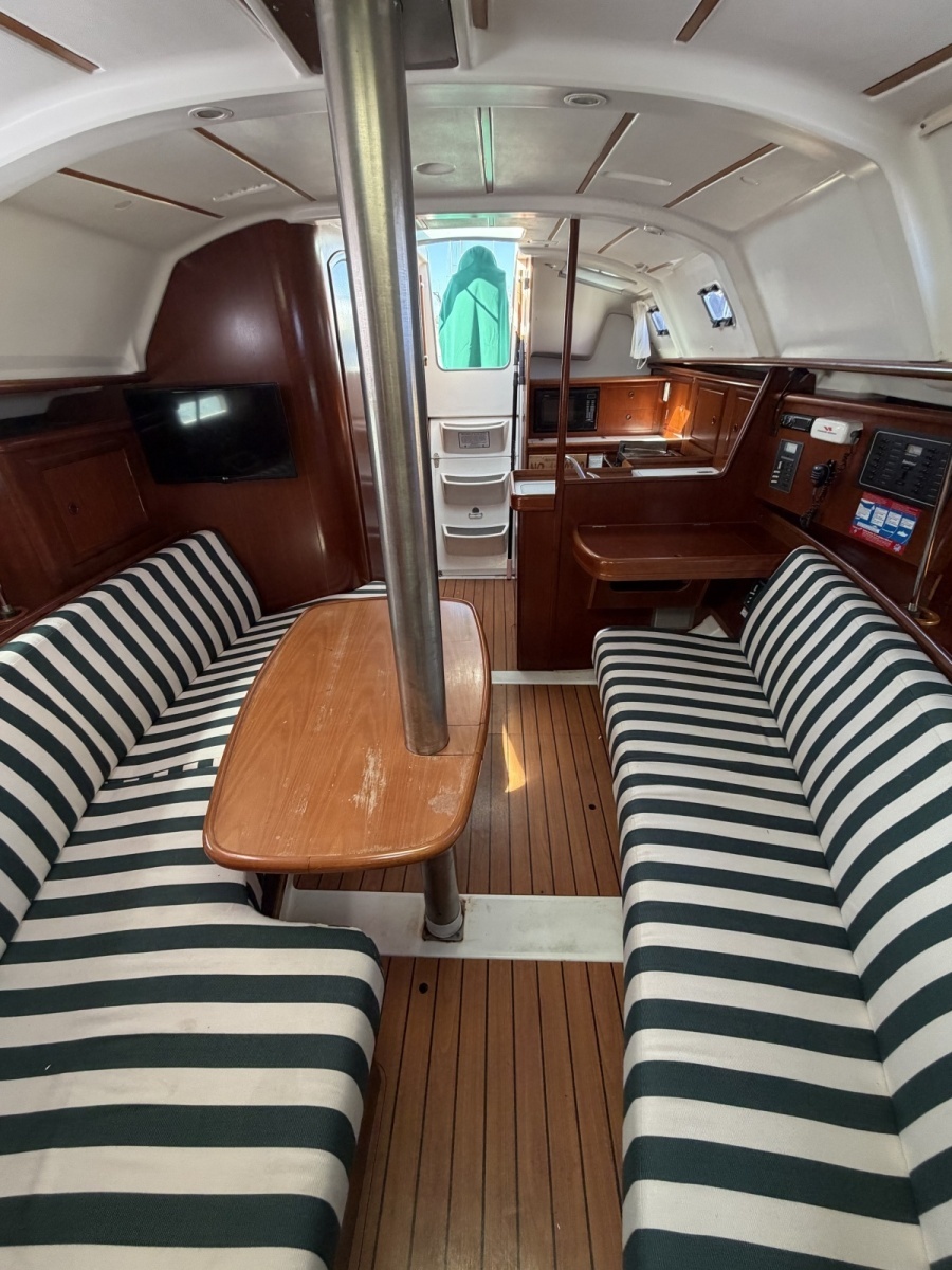 Bouboulina 33ft Beneteau Yacht For Sale