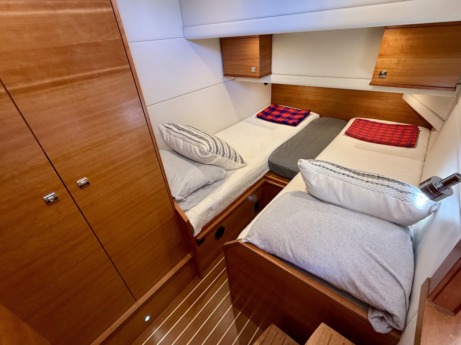 Uhuru 45ft Coastal Craft Yacht For Sale