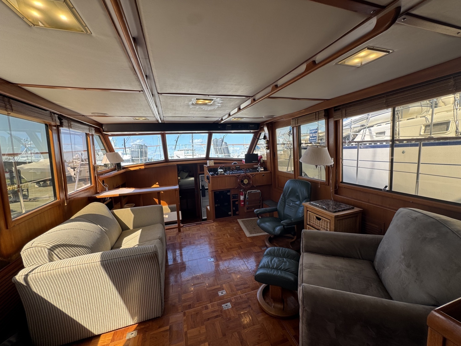 47' 1987 Lien Hwa 47