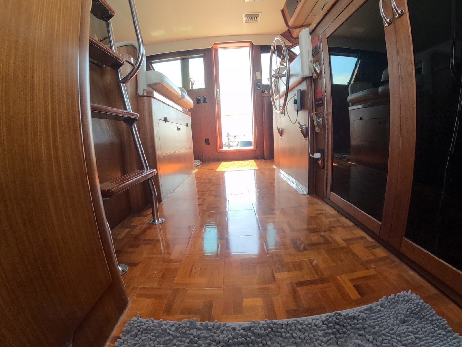 Lady Melan 54ft Hatteras Yacht For Sale