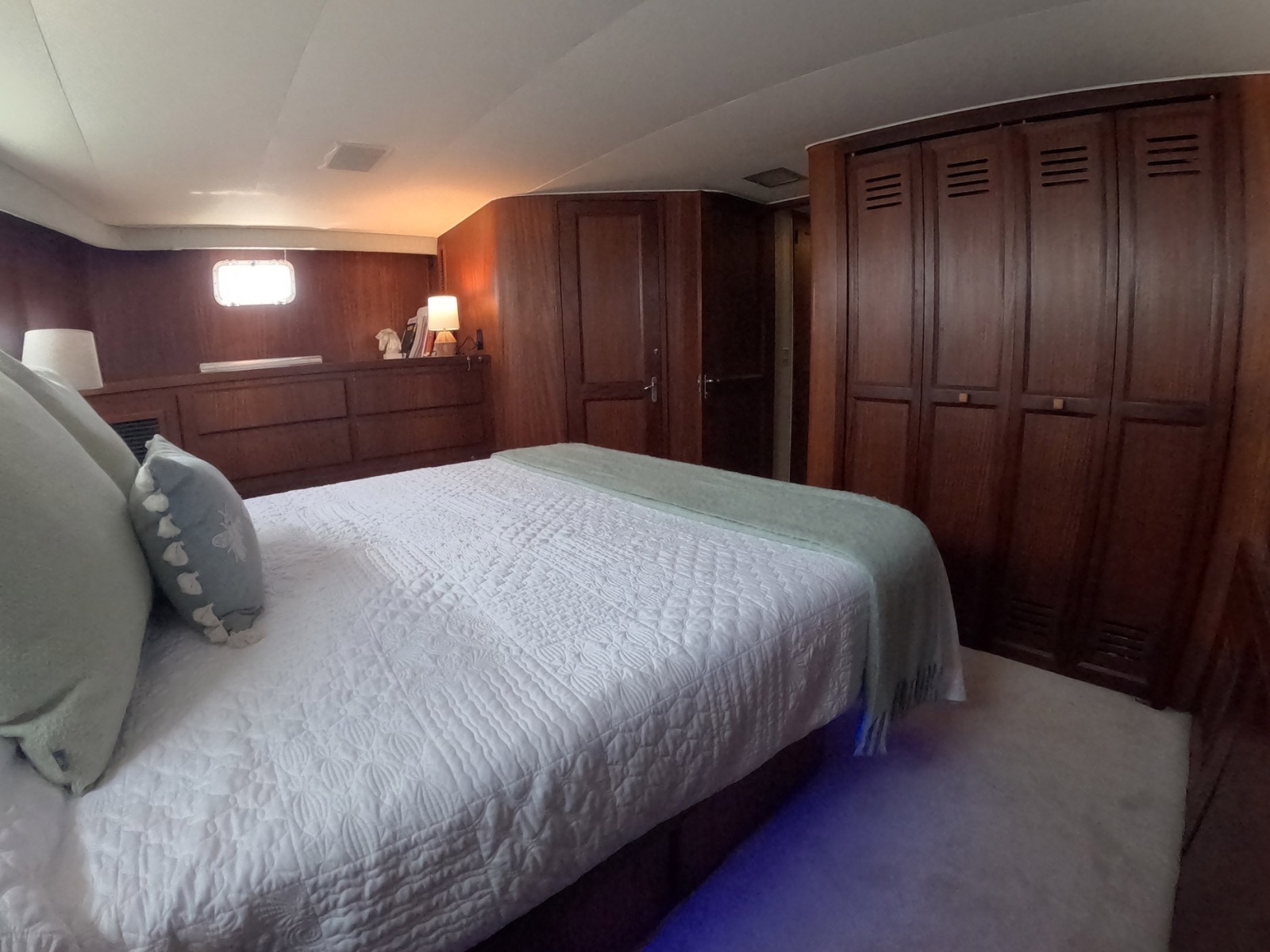 Lady Melan 54ft Hatteras Yacht For Sale