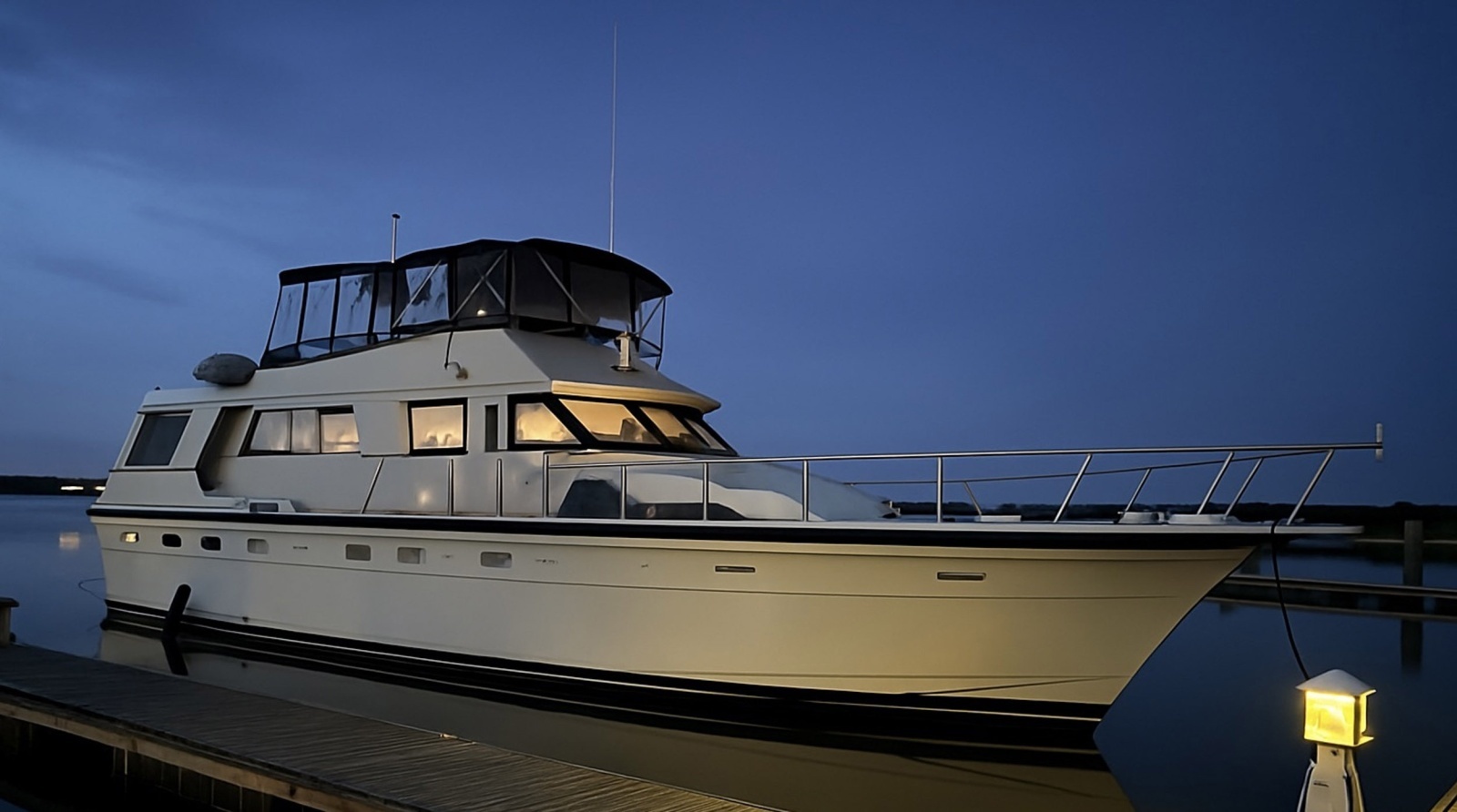 Lady Melan 54ft Hatteras Yacht For Sale