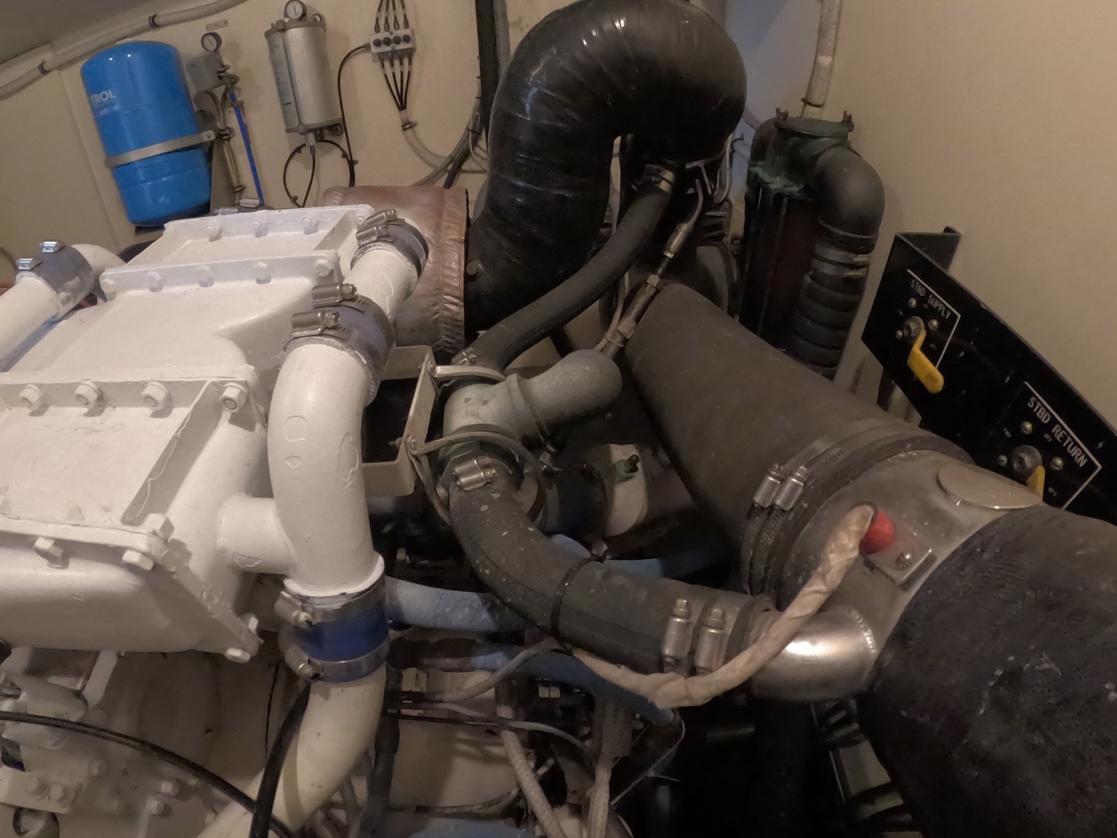 Lady Melan 54ft Hatteras Yacht For Sale