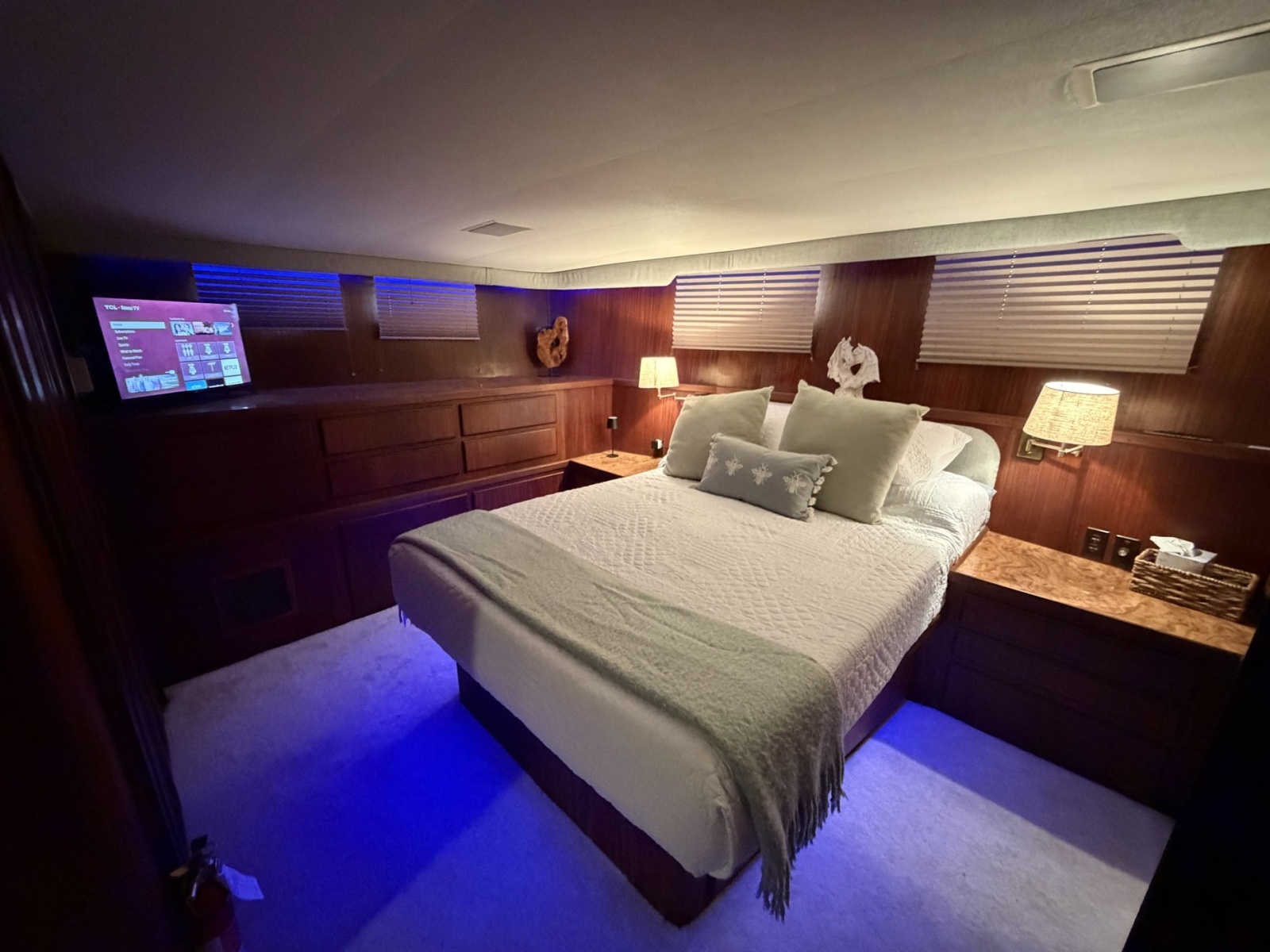 Lady Melan 54ft Hatteras Yacht For Sale