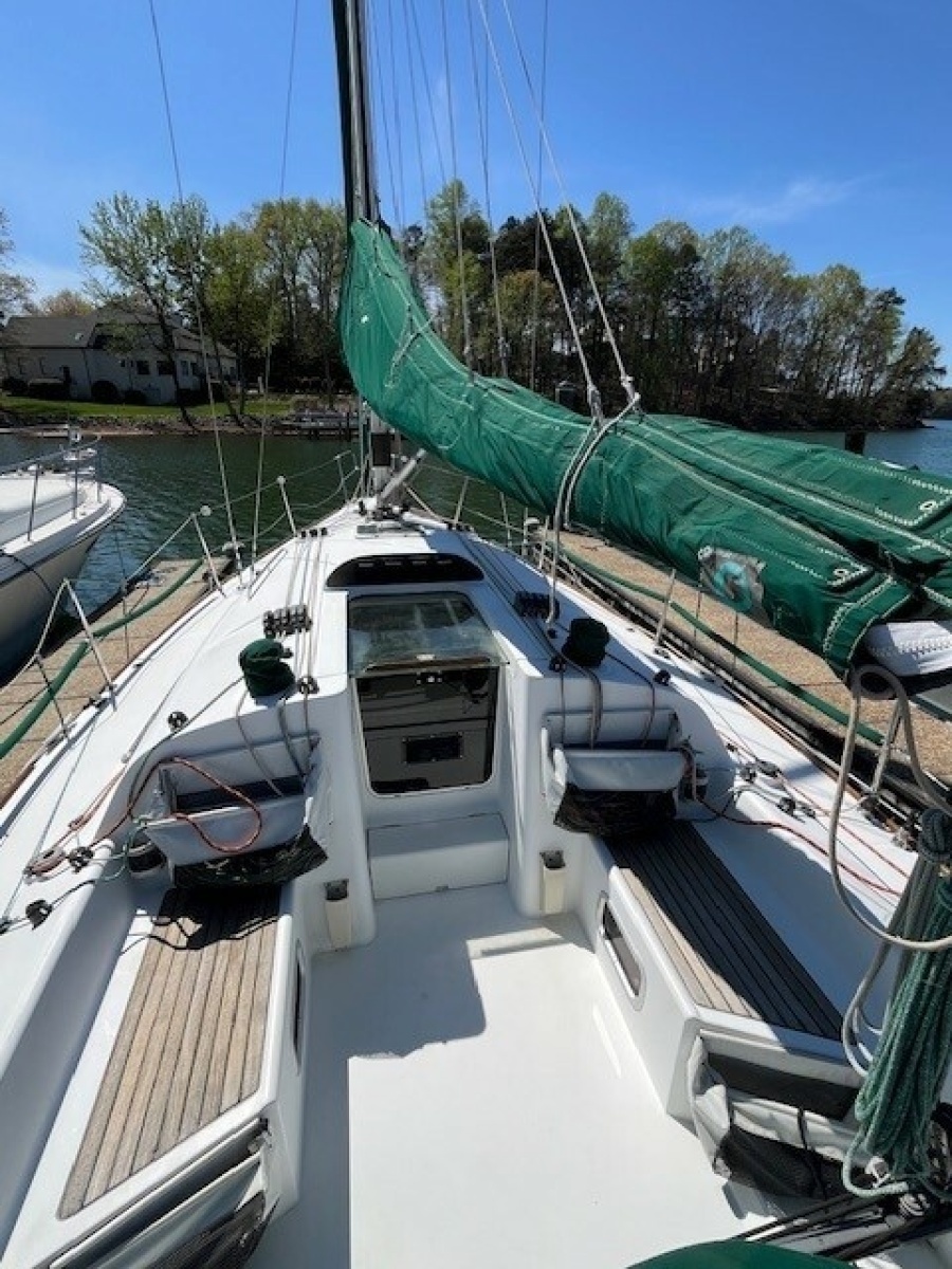 36ft Beneteau Yacht For Sale
