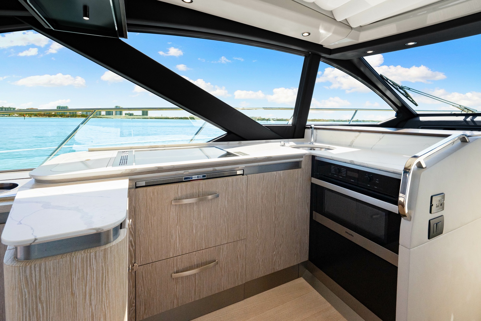 60' 2020 Azimut S6
