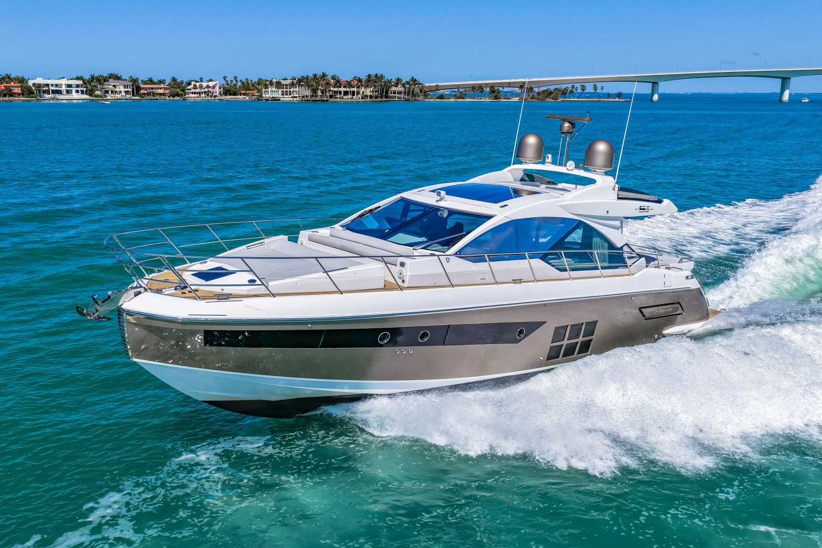 60' 2020 Azimut S6