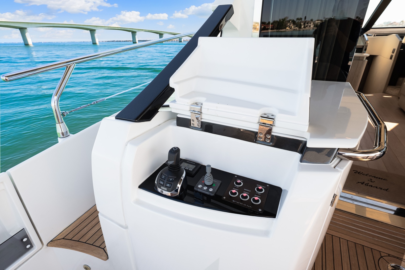 60' 2020 Azimut S6