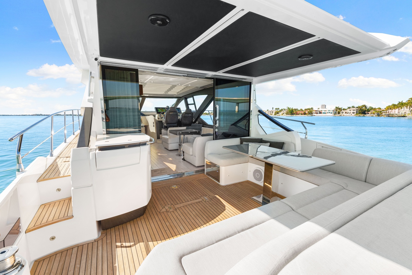 60' 2020 Azimut S6