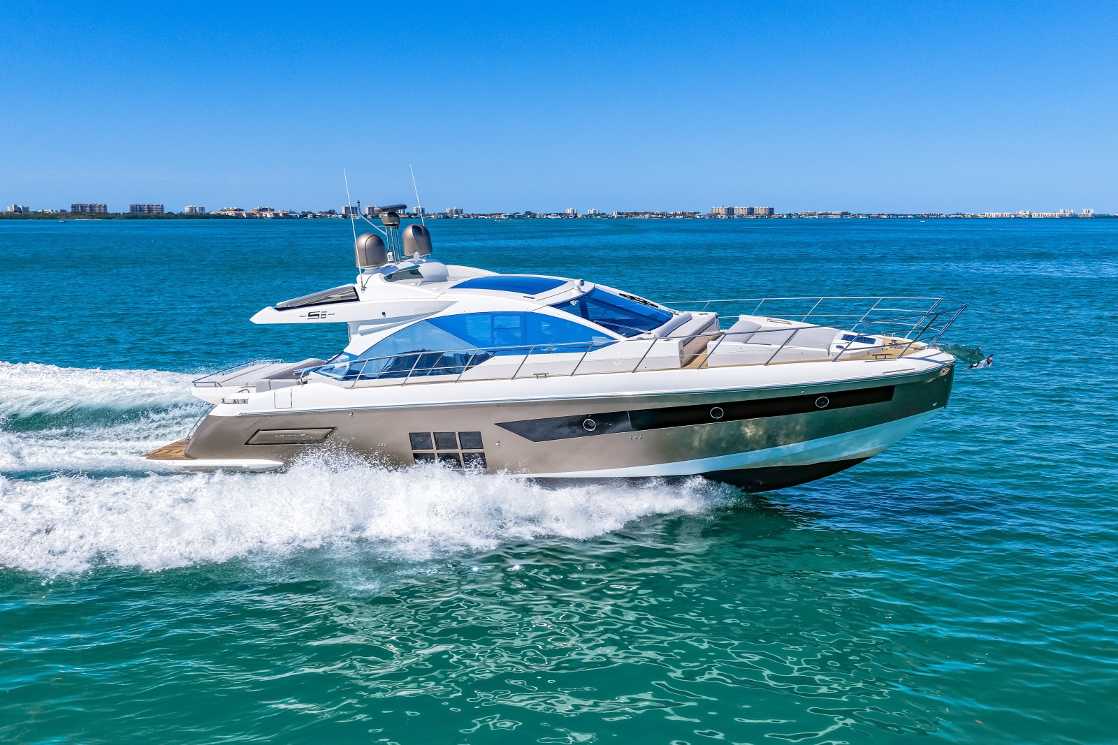 60' 2020 Azimut S6