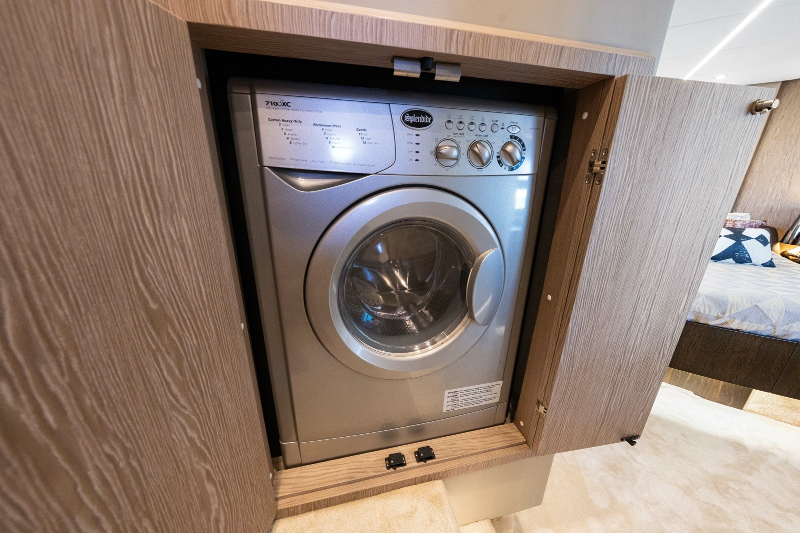 Miss Kym 59ft Azimut Yacht For Sale