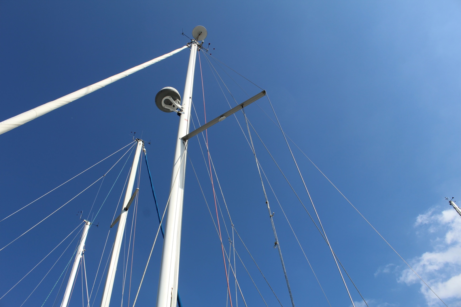 32' 2007 Beneteau 323