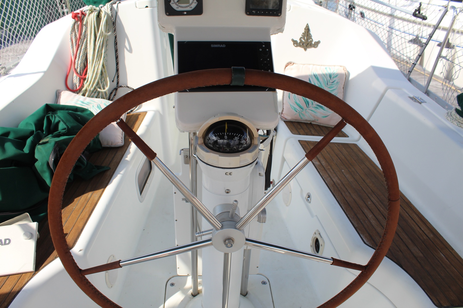 32' 2007 Beneteau 323