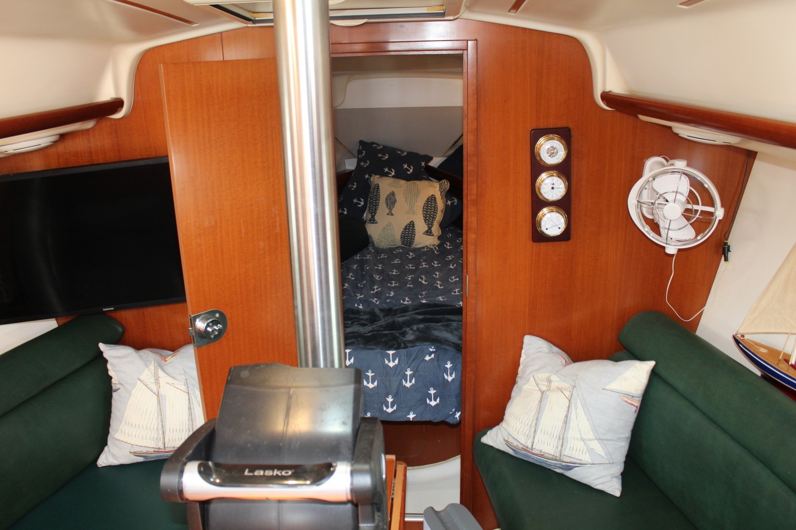 Wind Thief 32ft Beneteau Yacht For Sale