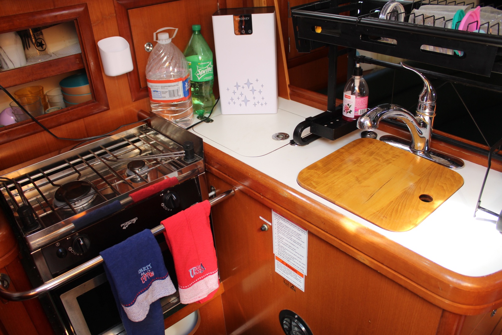 32' 2007 Beneteau 323