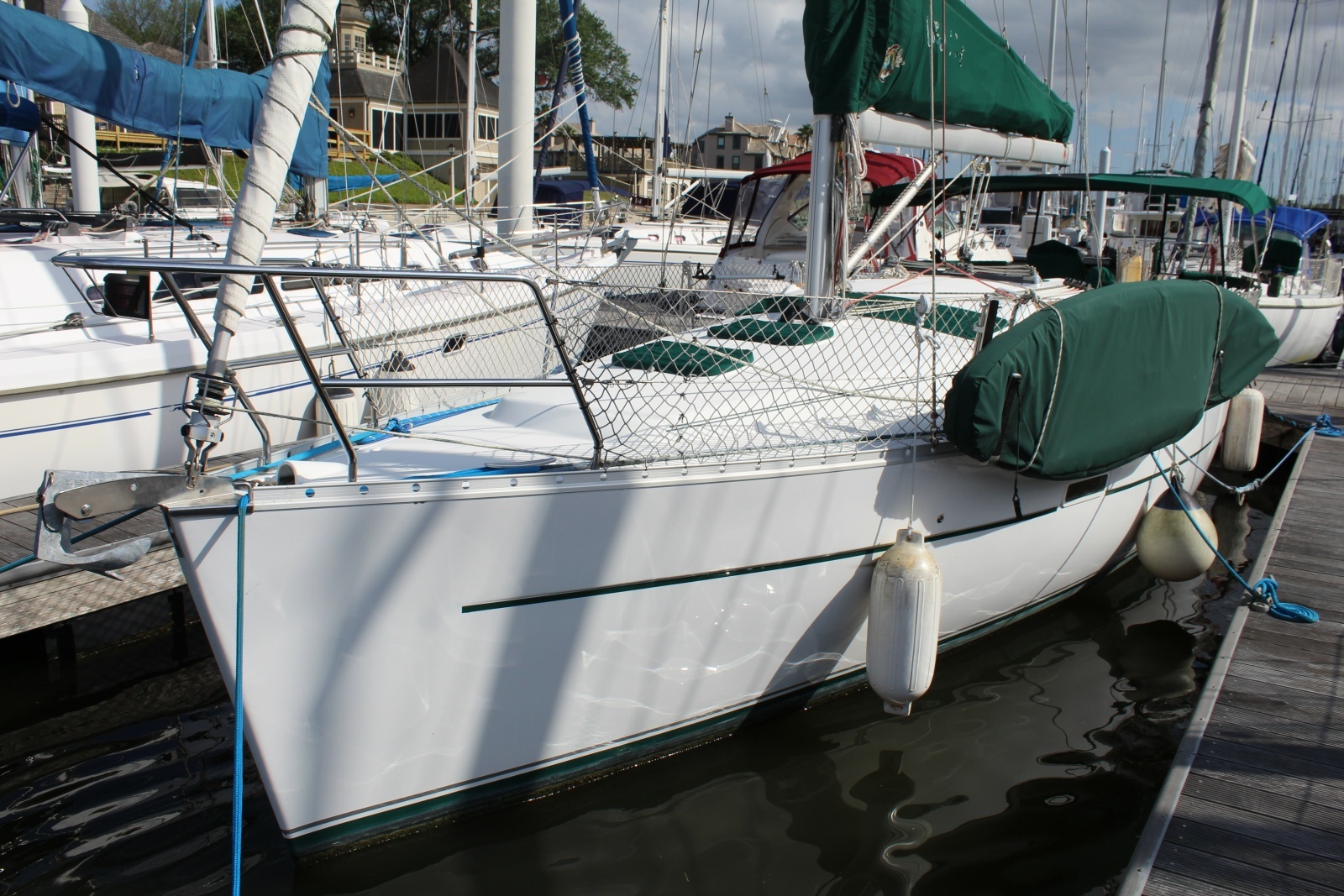 Wind Thief 32ft Beneteau Yacht For Sale