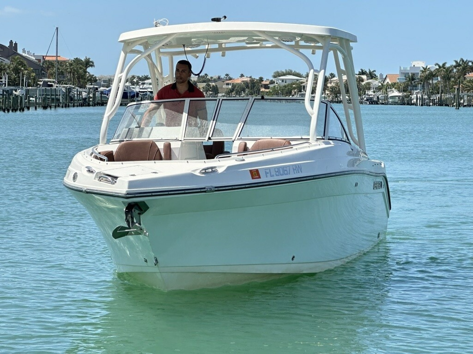 24' 2019 Century 24 Resorter