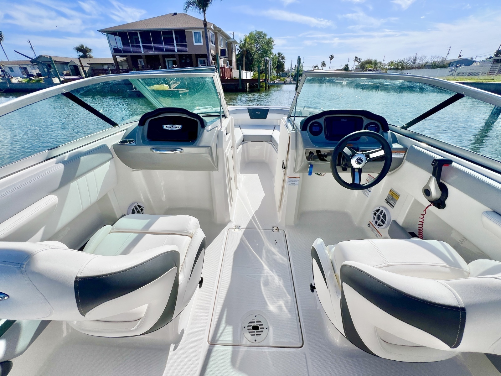 21ft Chaparral Yacht For Sale