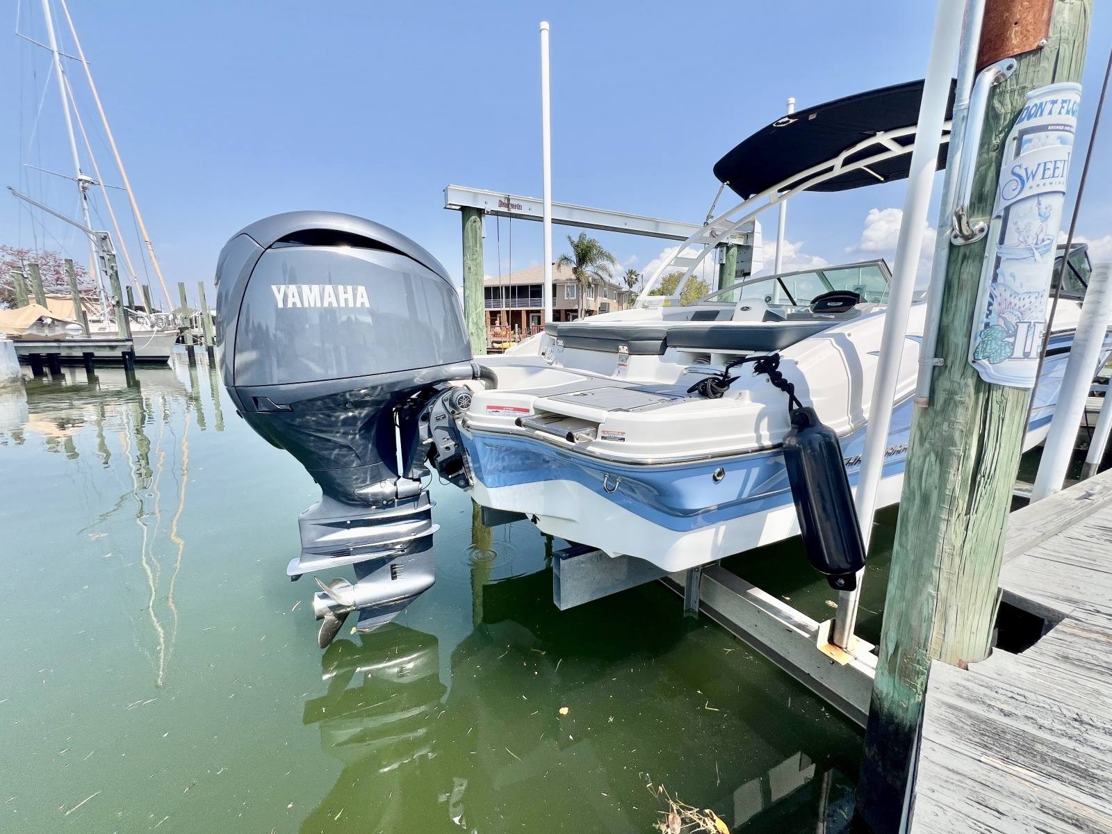 23ft Chaparral Yacht For Sale