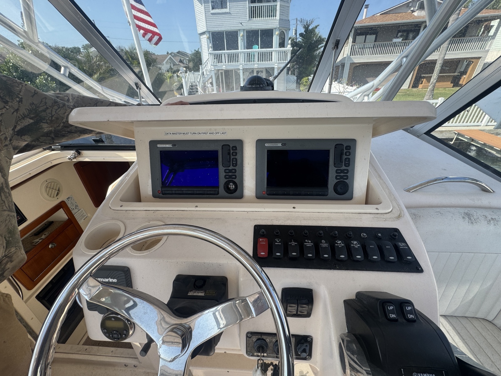 30ft Grady White Yacht For Sale