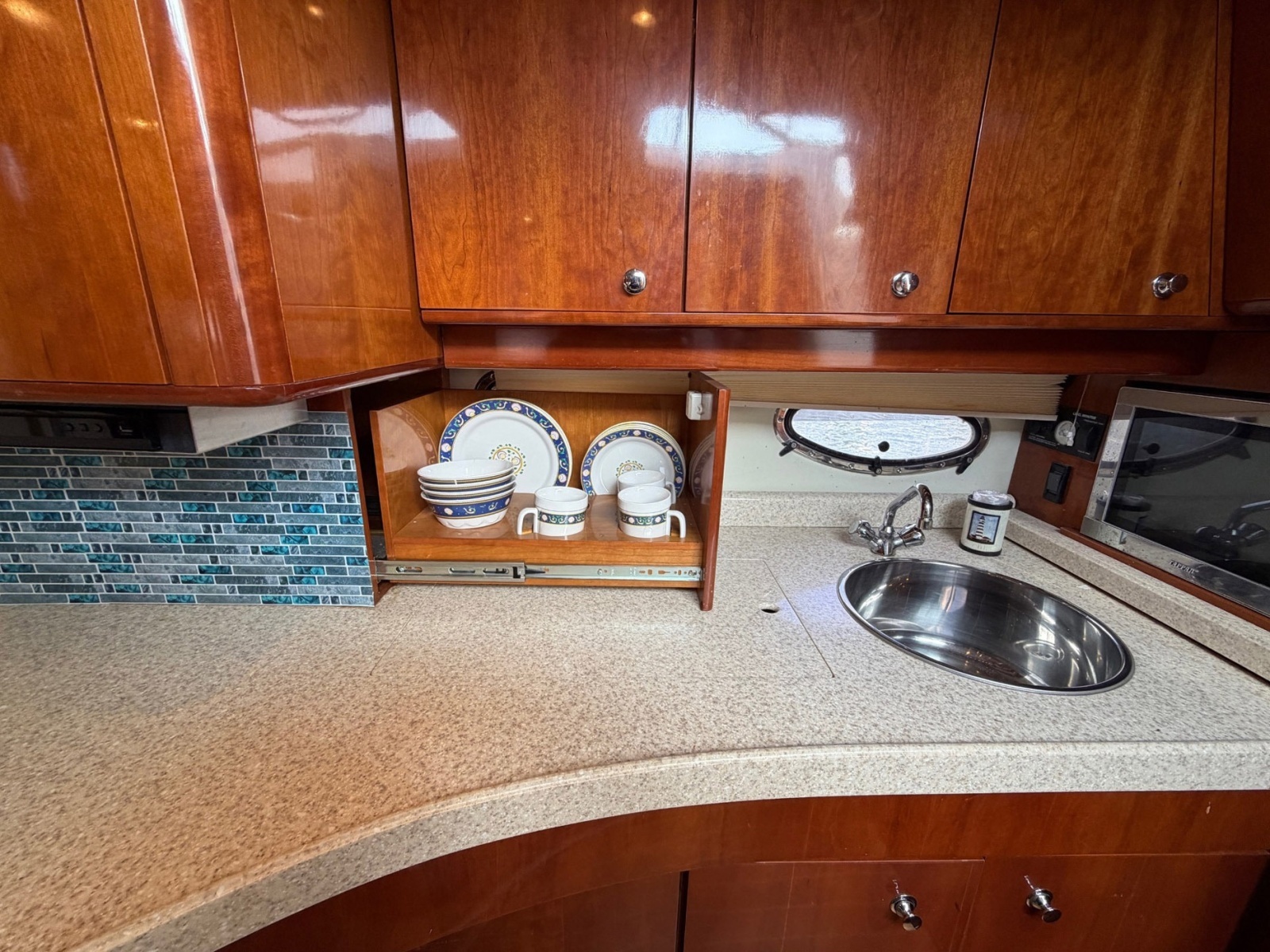 42ft Regal Yacht For Sale