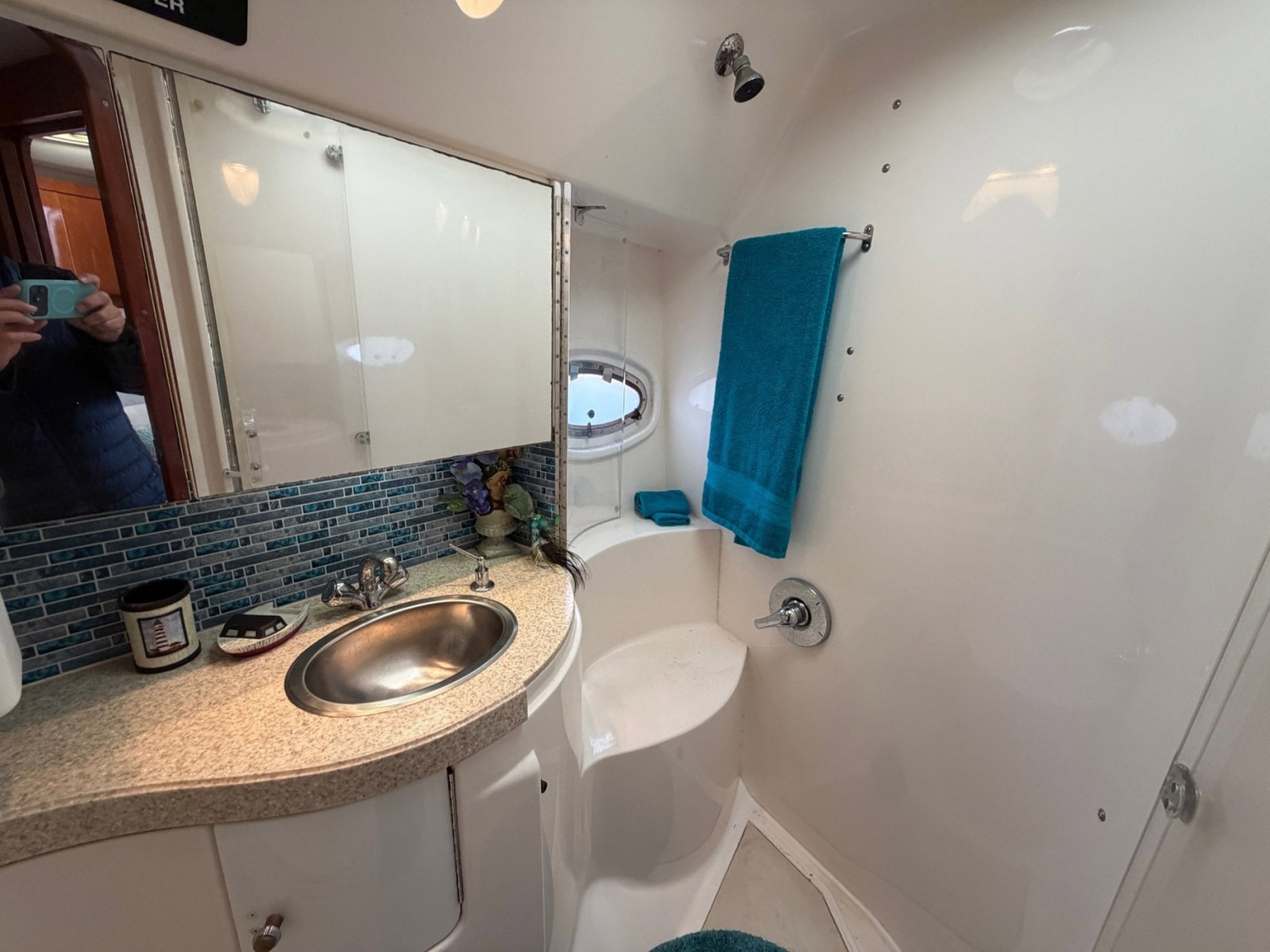 42ft Regal Yacht For Sale