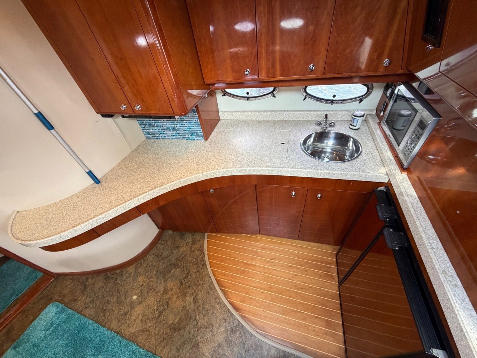 42ft Regal Yacht For Sale