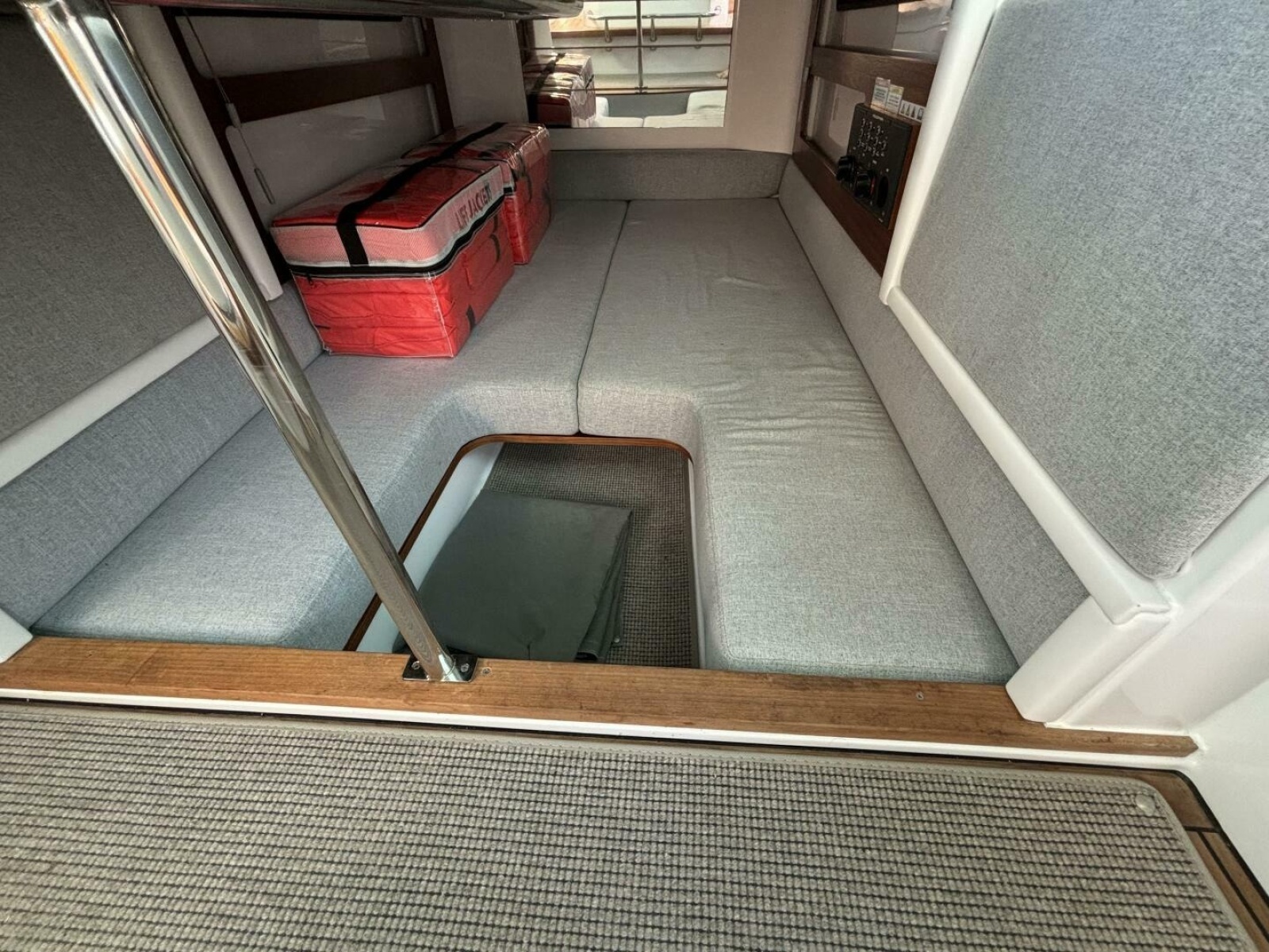 At Ease 28ft Axopar Yacht For Sale