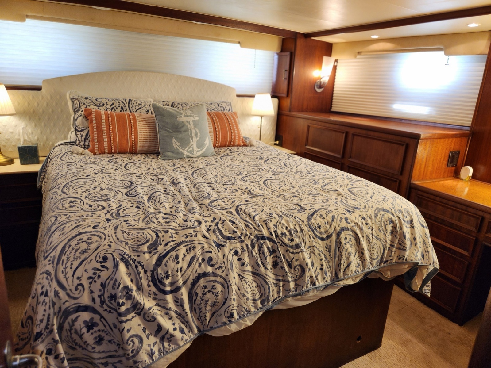 PUDDY TAT III 53ft Hatteras Yacht For Sale