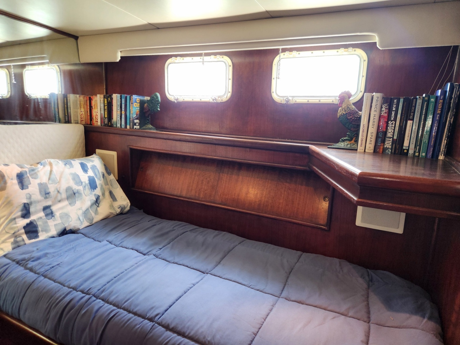 PUDDY TAT III 53ft Hatteras Yacht For Sale