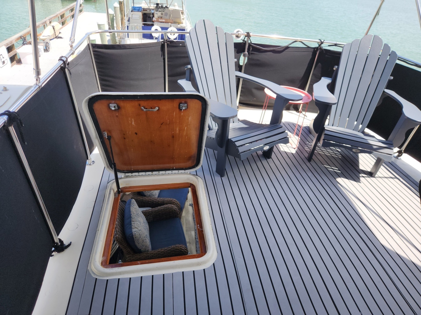 PUDDY TAT III 53ft Hatteras Yacht For Sale