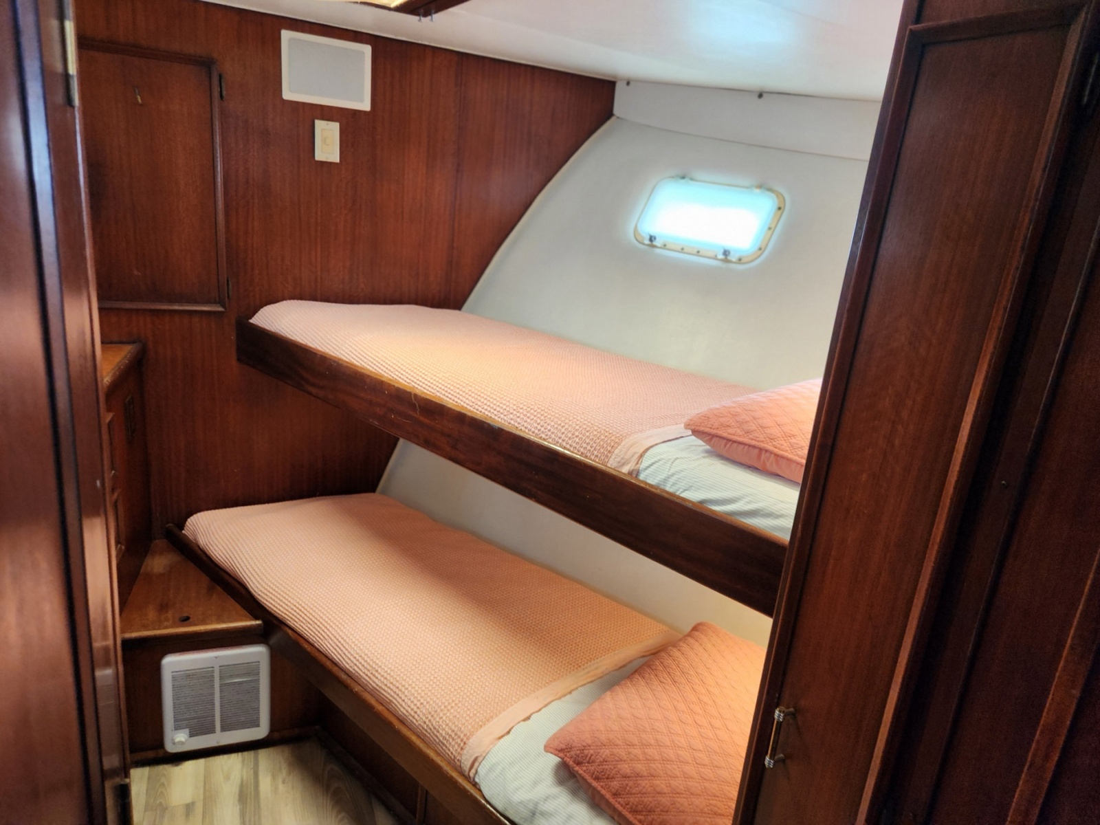 53' 1978 Hatteras 53 Motor Yacht