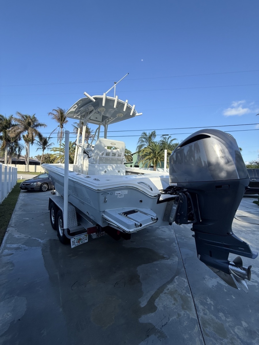 25ft Pathfinder Yacht For Sale