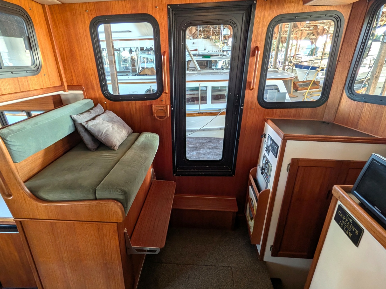 32' 2002 Nordic Tugs 