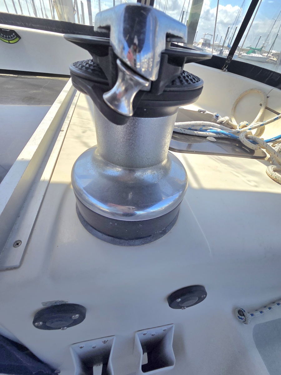 42' 1991 Hunter Passage 42