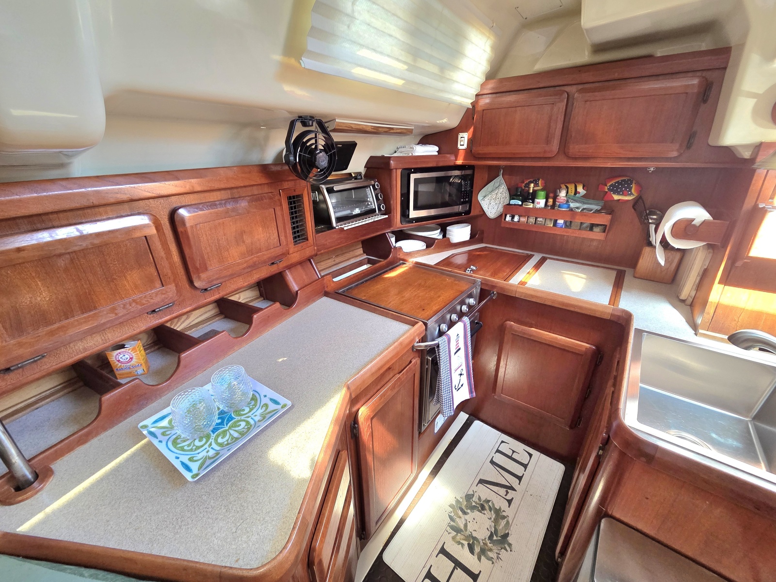 42' 1991 Hunter Passage 42