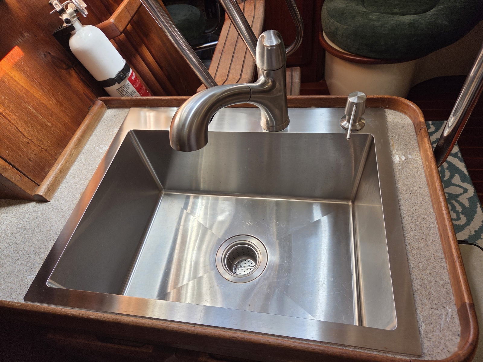 42' 1991 Hunter Passage 42