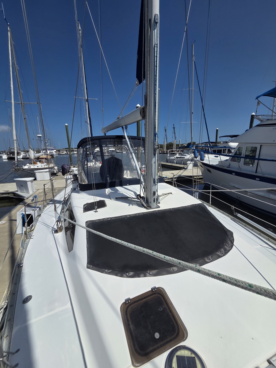 42' 1991 Hunter Passage 42