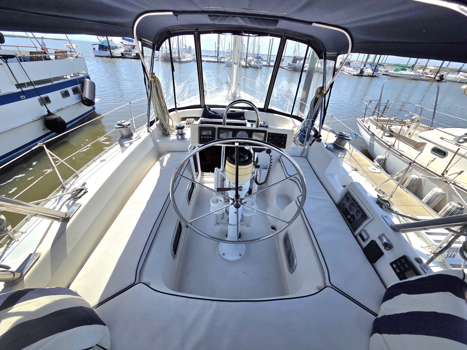 Divan San 42ft Hunter Yacht For Sale