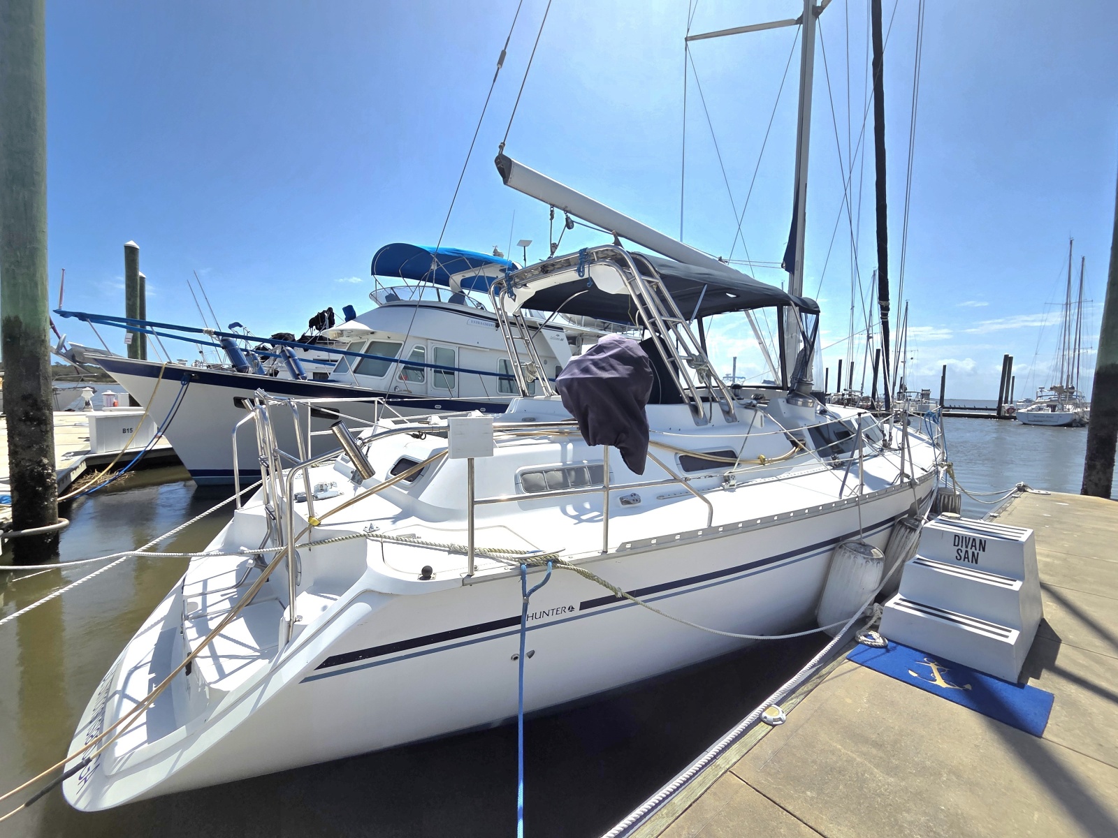 42' 1991 Hunter Passage 42