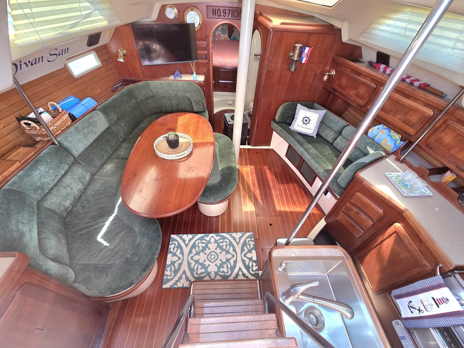 Divan San 42ft Hunter Yacht For Sale