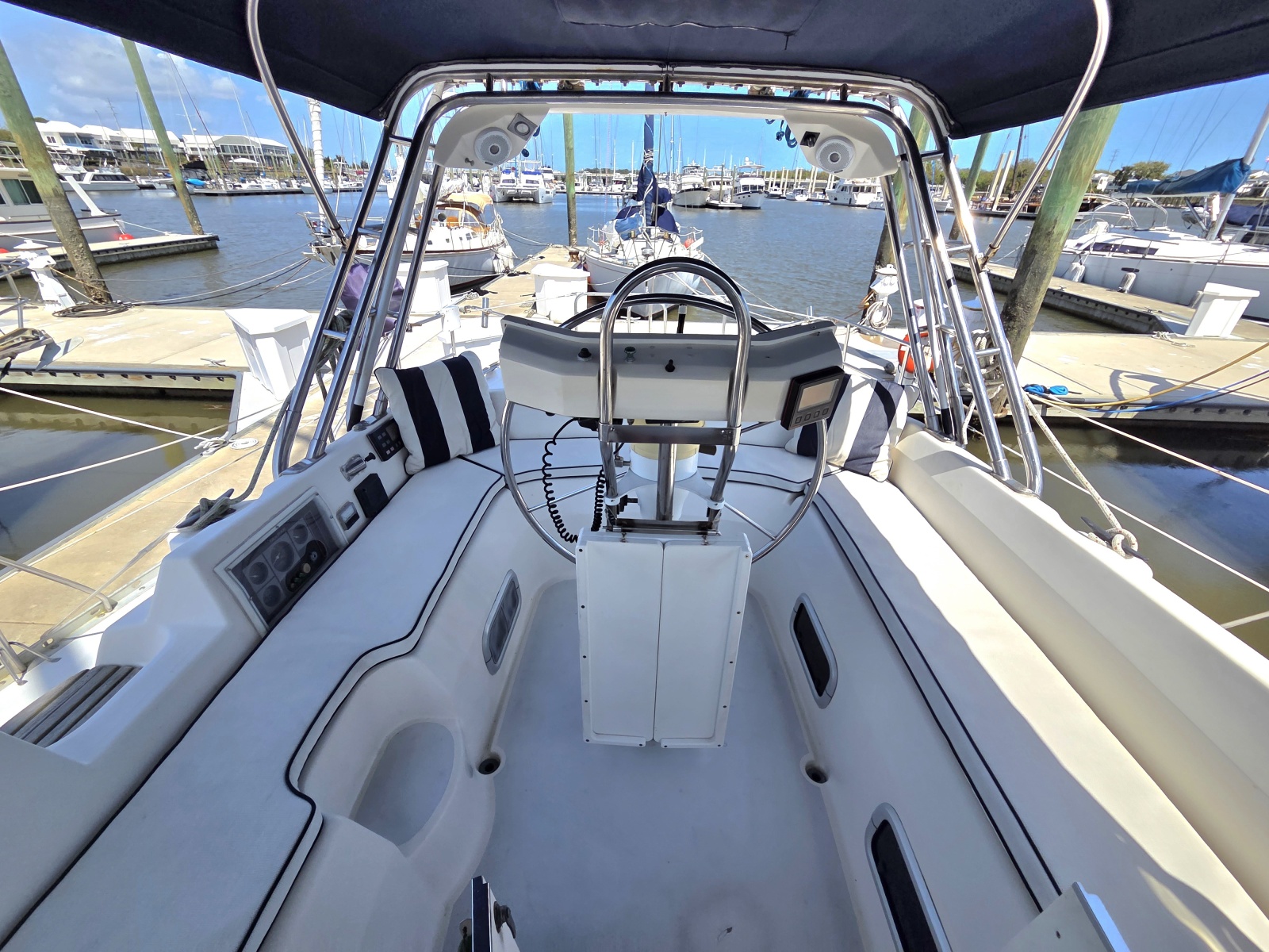 42' 1991 Hunter Passage 42