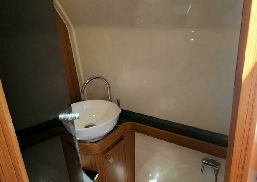 Meant To Be 36ft Greenline Yacht For Sale