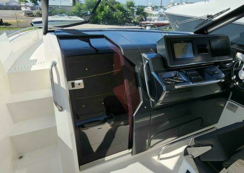 Meant To Be 36ft Greenline Yacht For Sale