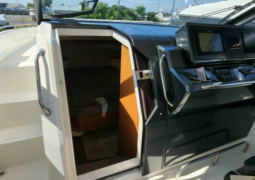 Meant To Be 36ft Greenline Yacht For Sale