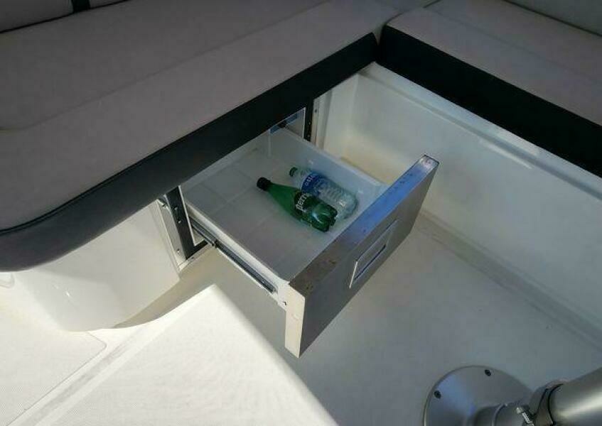 Meant To Be 36ft Greenline Yacht For Sale