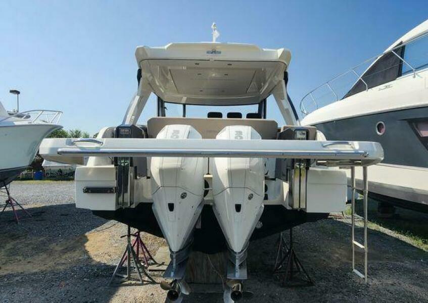 36' 2020 Greenline NEO Hard Top