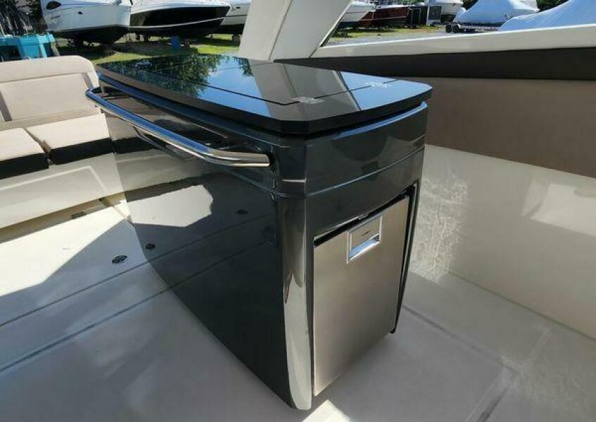 36' 2020 Greenline NEO Hard Top