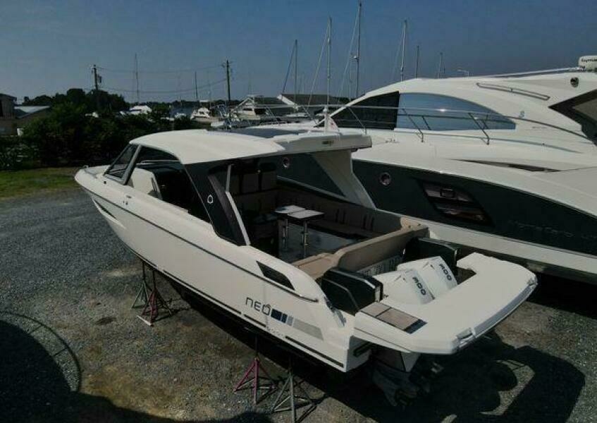 Meant To Be 36ft Greenline Yacht For Sale