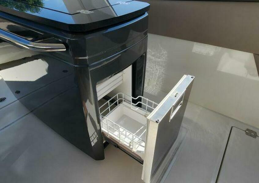 36' 2020 Greenline NEO Hard Top